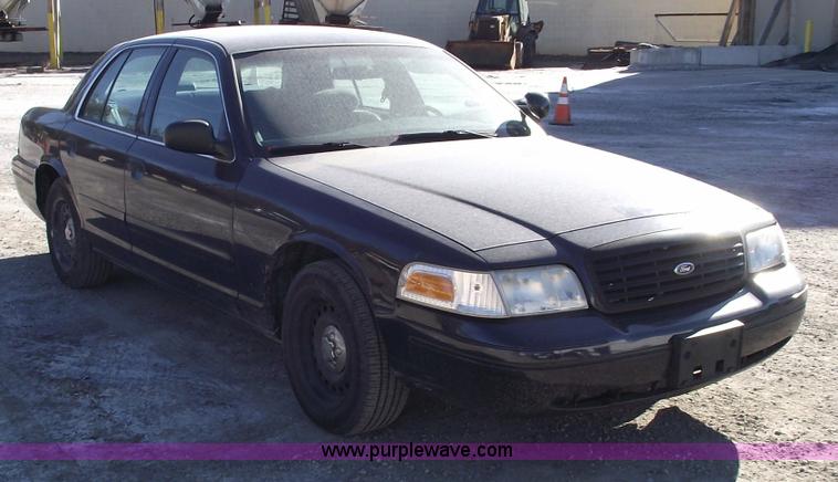 image for item 5544 2000 Ford Crown Victoria Police Interceptor