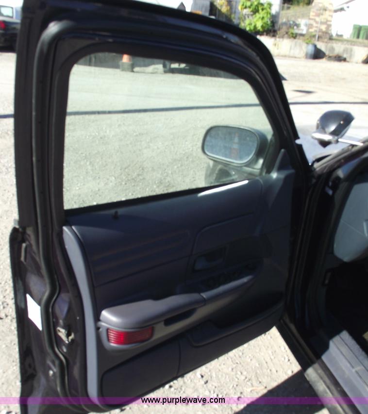 image for item 5544 2000 Ford Crown Victoria Police Interceptor