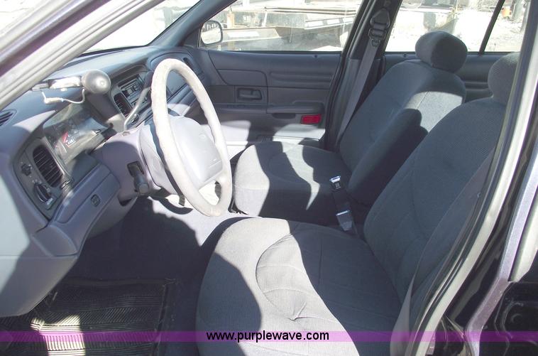 image for item 5544 2000 Ford Crown Victoria Police Interceptor