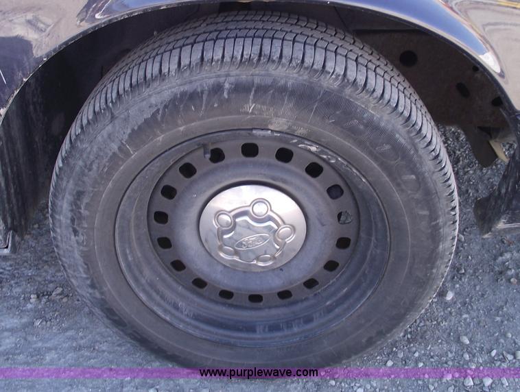 image for item 5544 2000 Ford Crown Victoria Police Interceptor