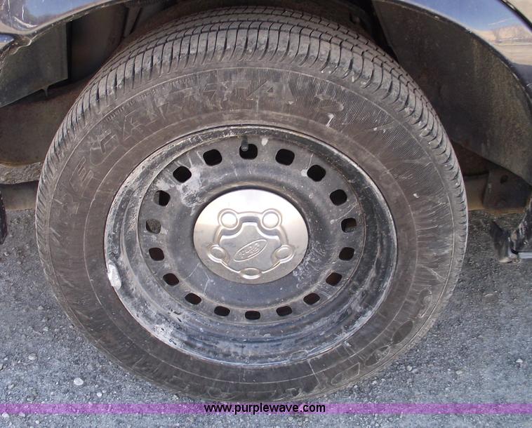 image for item 5544 2000 Ford Crown Victoria Police Interceptor