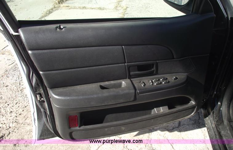 image for item 5545 2007 Ford Crown Victoria Police Interceptor