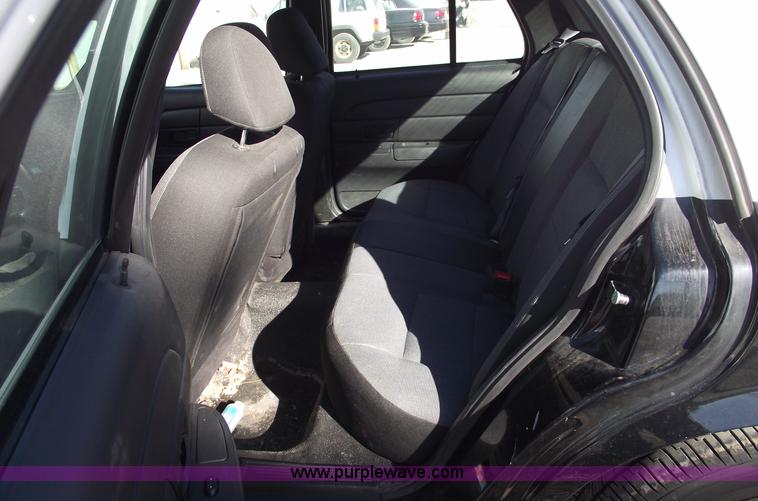 image for item 5545 2007 Ford Crown Victoria Police Interceptor
