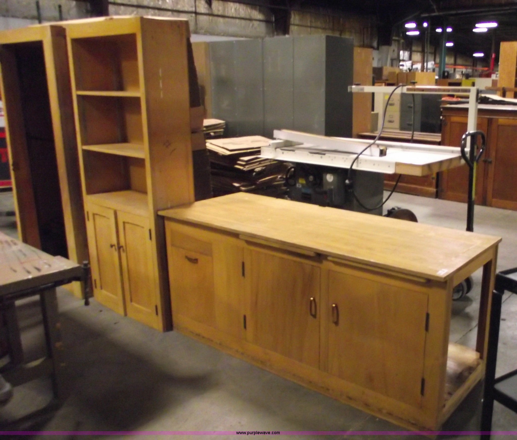 (2) in Des Moines, IA Item 5510 sold Purple Wave