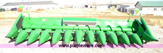 image for item 1200 2002 John Deere 1290 corn head