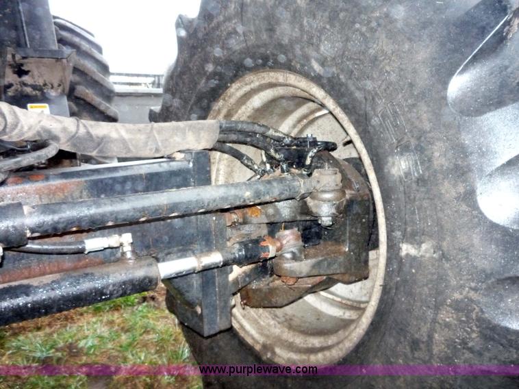 image for item 1500 2001 Gleaner R72 RWA combine