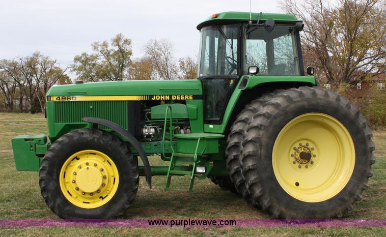 image for item 4718 1992 John Deere 4960 MFWD tractor