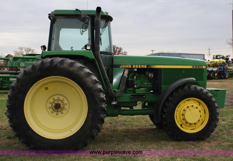 image for item 4718 1992 John Deere 4960 MFWD tractor