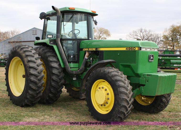 image for item 4718 1992 John Deere 4960 MFWD tractor