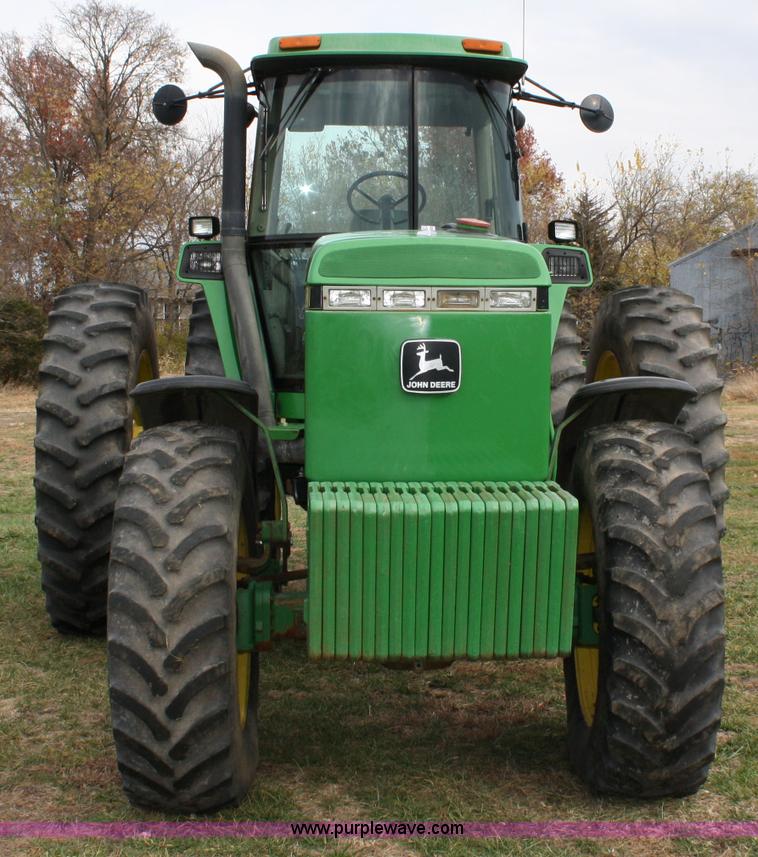 image for item 4718 1992 John Deere 4960 MFWD tractor