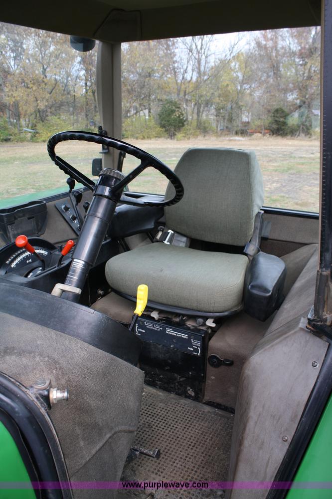 image for item 4718 1992 John Deere 4960 MFWD tractor