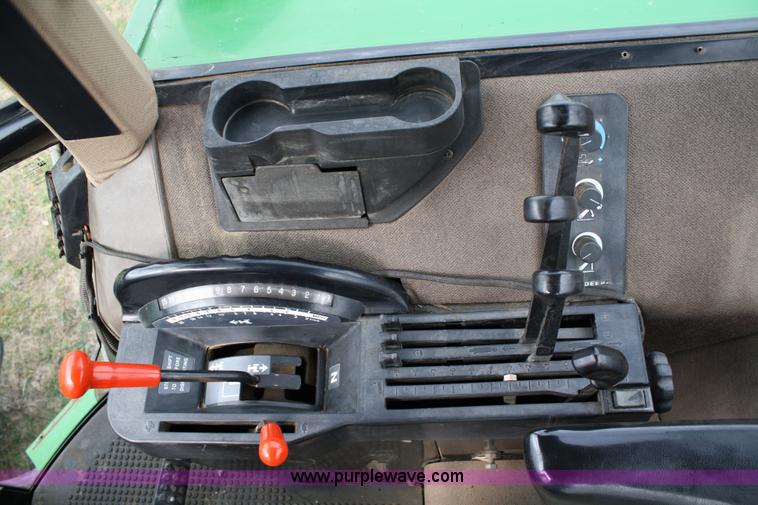 image for item 4718 1992 John Deere 4960 MFWD tractor