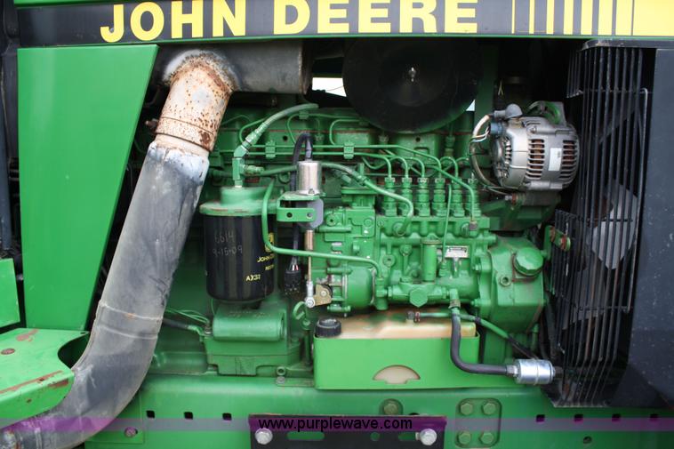 image for item 4718 1992 John Deere 4960 MFWD tractor