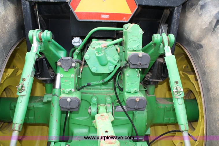 image for item 4718 1992 John Deere 4960 MFWD tractor