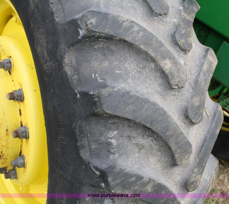 image for item 4718 1992 John Deere 4960 MFWD tractor