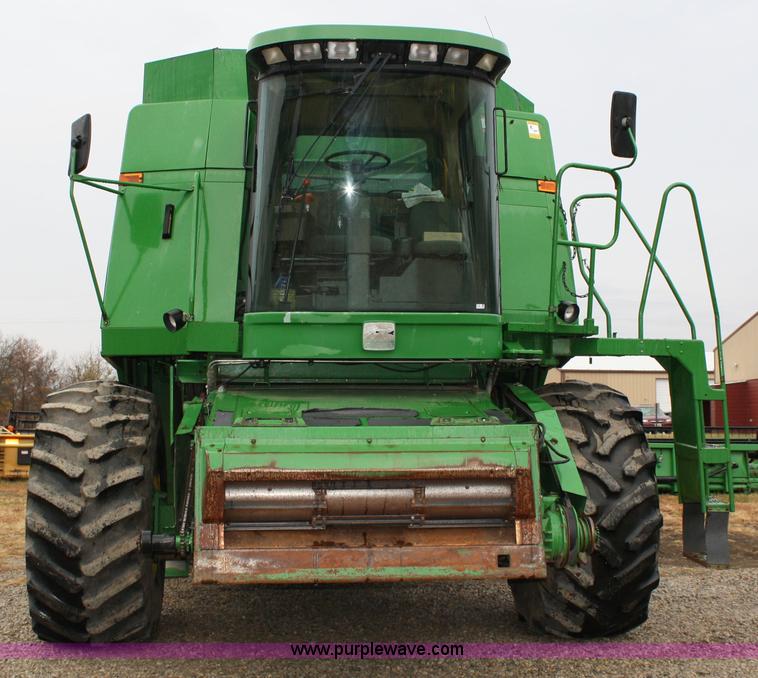 image for item 4719 1990 John Deere 9600 RWA combine