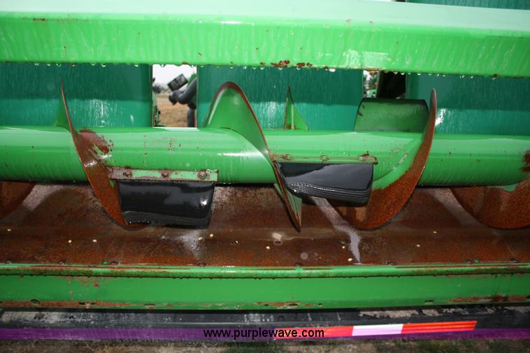 image for item 4721 John Deere 693 corn head
