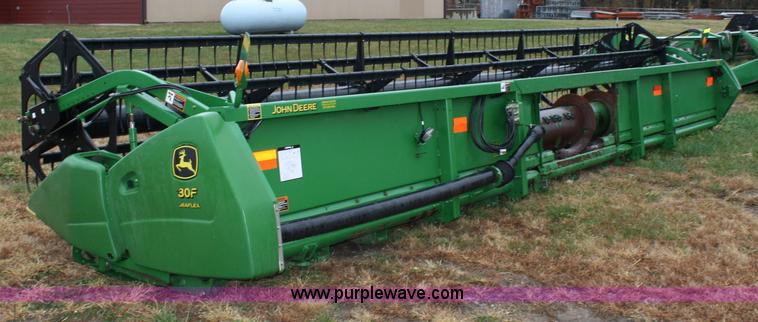 image for item 4724 John Deere 630F flex platform