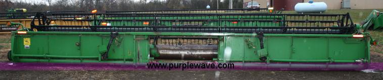 image for item 4726 John Deere 930 flex platform