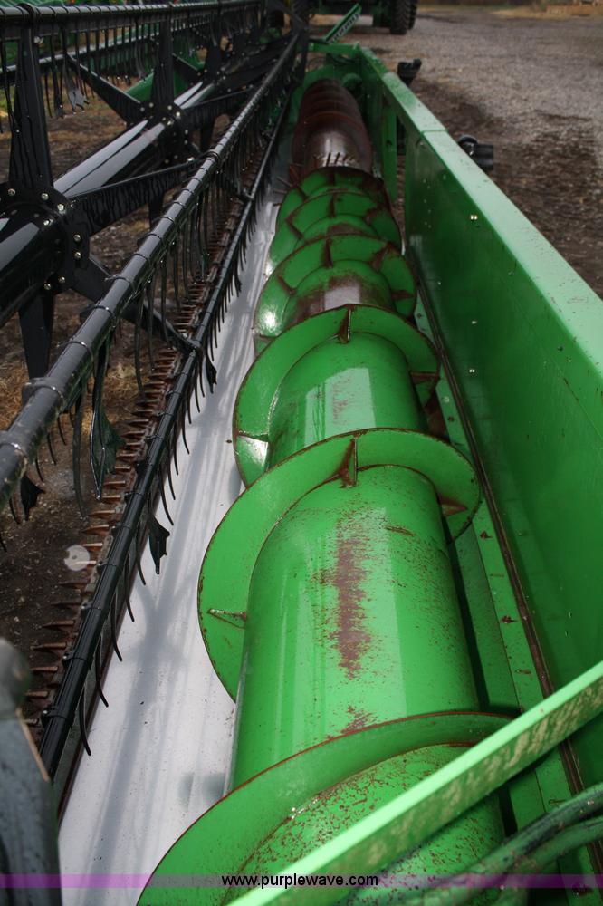 image for item 4726 John Deere 930 flex platform