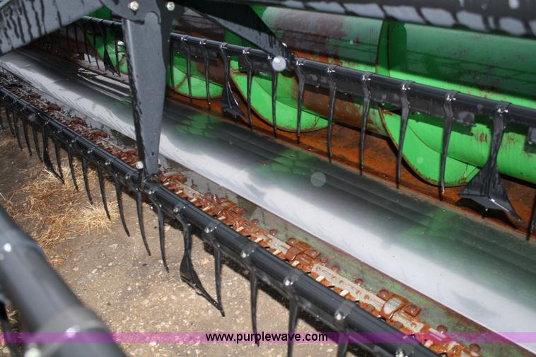 image for item 4726 John Deere 930 flex platform