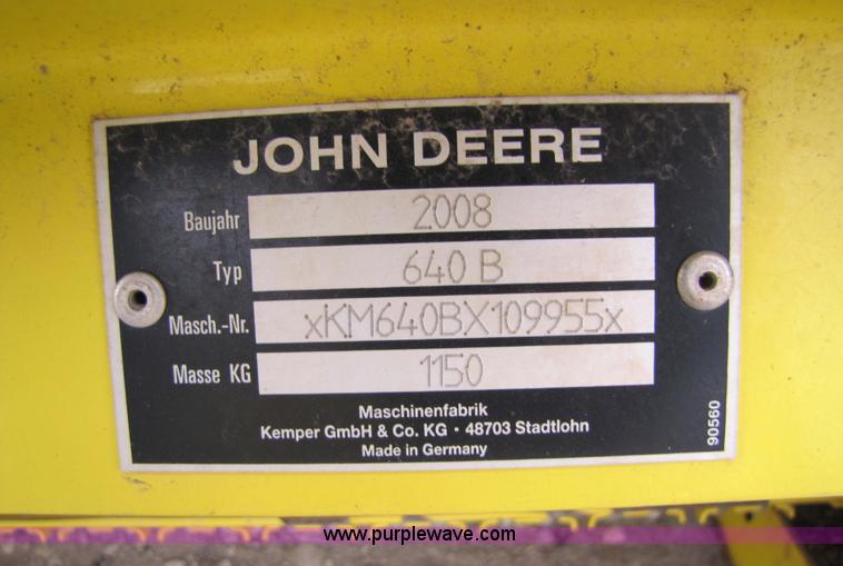 image for item 5127 2008 John Deere 640B forage pickup head
