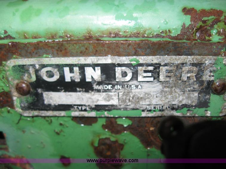 image for item 5202 John Deere 346 square baler