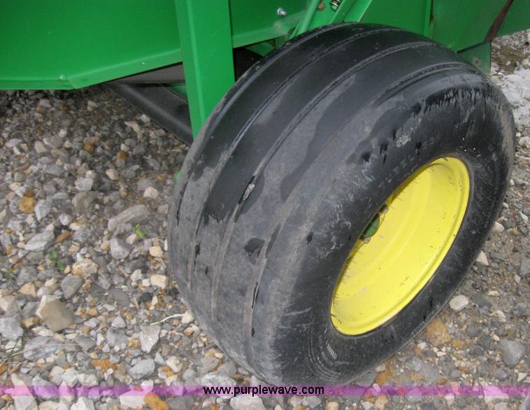 image for item 5203 John Deere 535 5x6 round baler