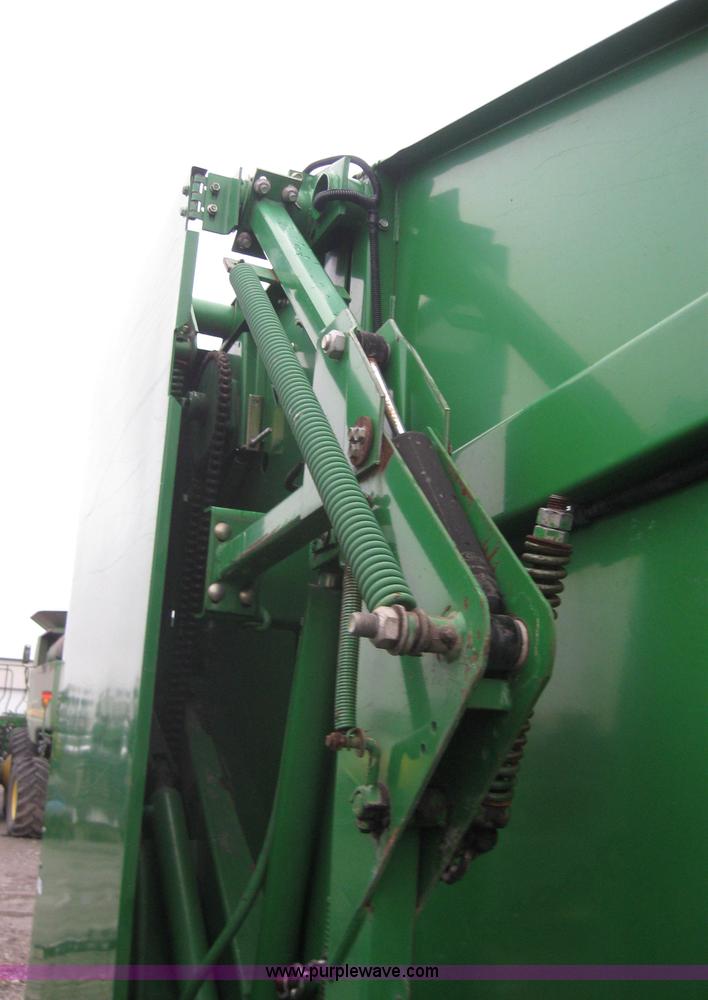image for item 5203 John Deere 535 5x6 round baler