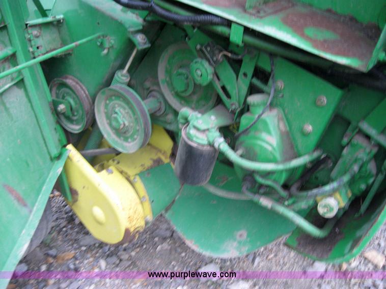 image for item 5203 John Deere 535 5x6 round baler