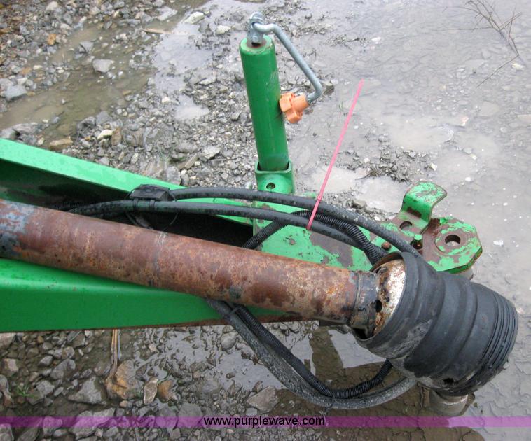 image for item 5203 John Deere 535 5x6 round baler