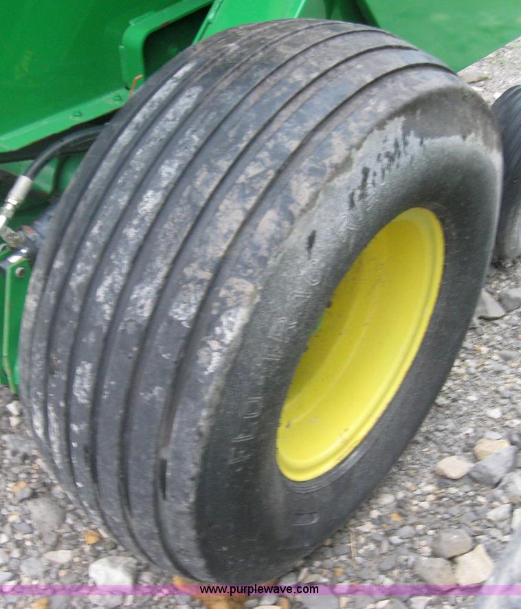 image for item 5204 John Deere 457 4x5 round baler