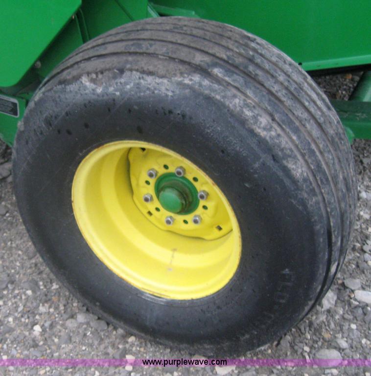 image for item 5204 John Deere 457 4x5 round baler