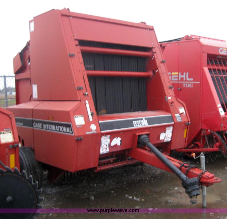 image for item 5205 Case IH 8465 5x6 round baler