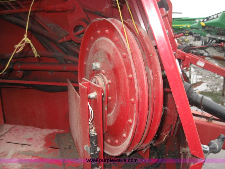 image for item 5205 Case IH 8465 5x6 round baler