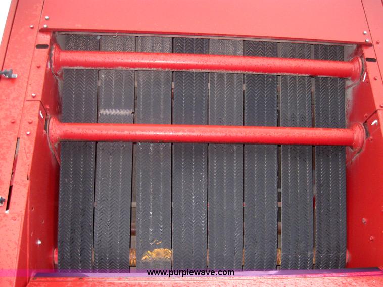 image for item 5205 Case IH 8465 5x6 round baler