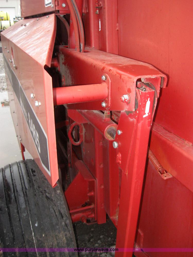 image for item 5205 Case IH 8465 5x6 round baler