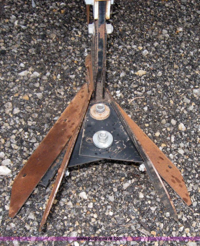 image for item 5207 Hiniker 5000 six row cultivator