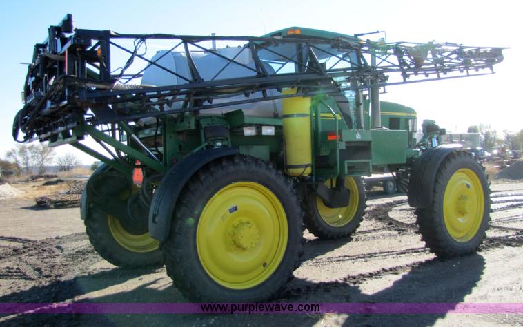 image for item 5210 2002 John Deere 4710 self-propelled sprayer