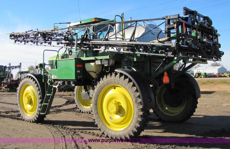 image for item 5210 2002 John Deere 4710 self-propelled sprayer