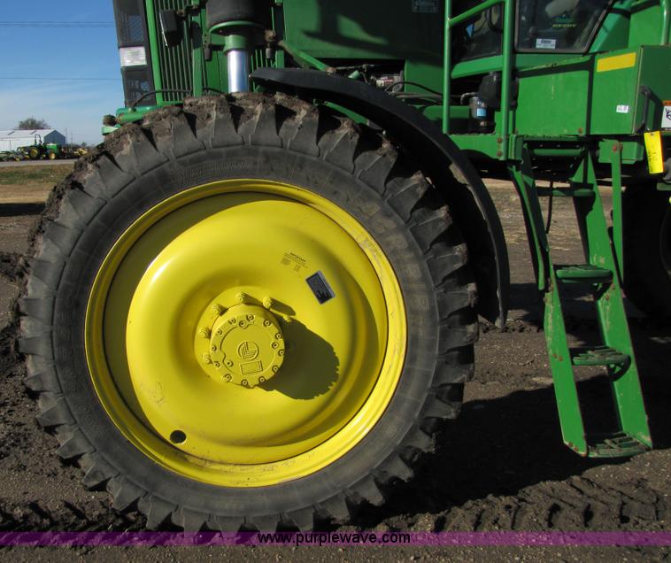image for item 5210 2002 John Deere 4710 self-propelled sprayer