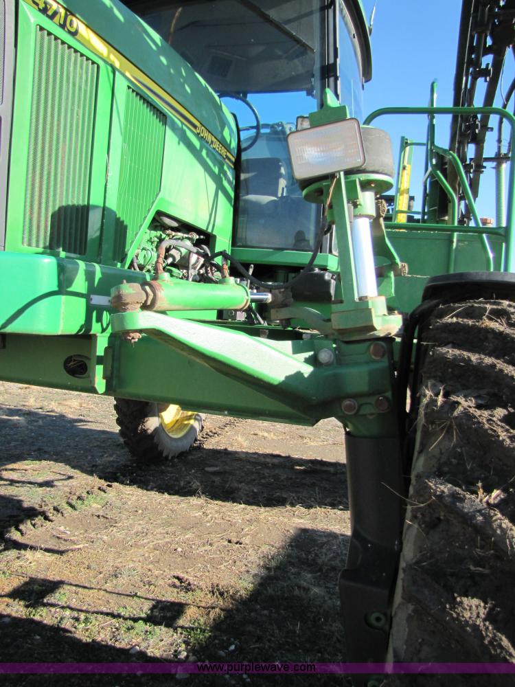 image for item 5210 2002 John Deere 4710 self-propelled sprayer