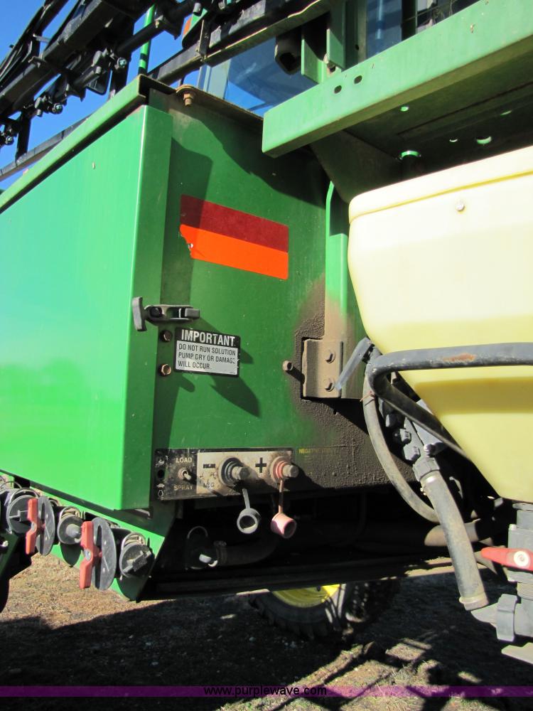 image for item 5210 2002 John Deere 4710 self-propelled sprayer