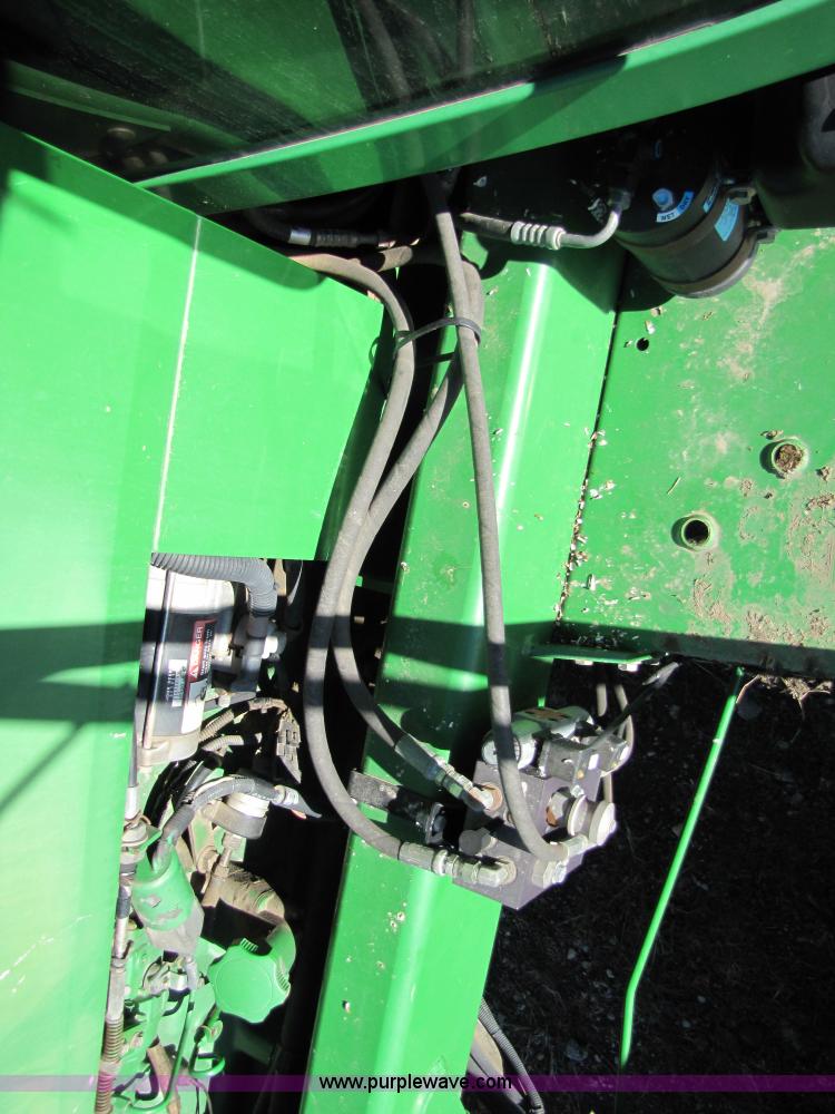 image for item 5210 2002 John Deere 4710 self-propelled sprayer