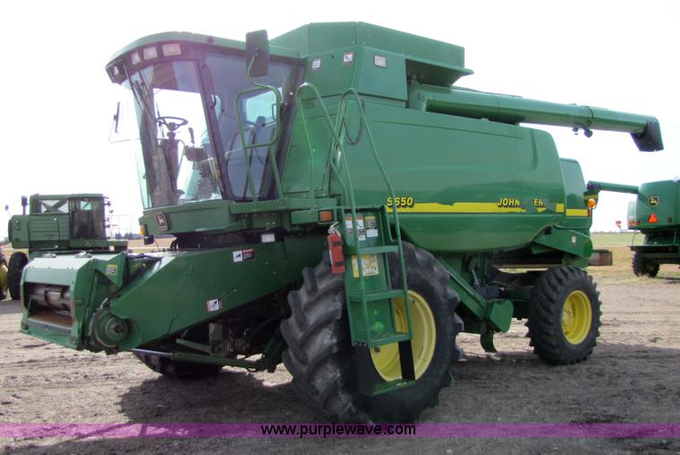 image for item 5216 2000 John Deere 9650W combine