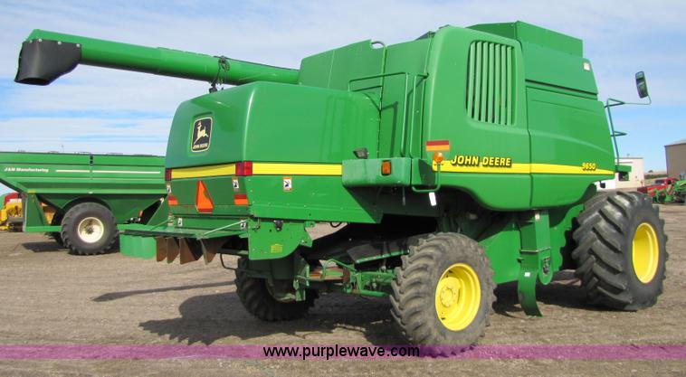 image for item 5216 2000 John Deere 9650W combine