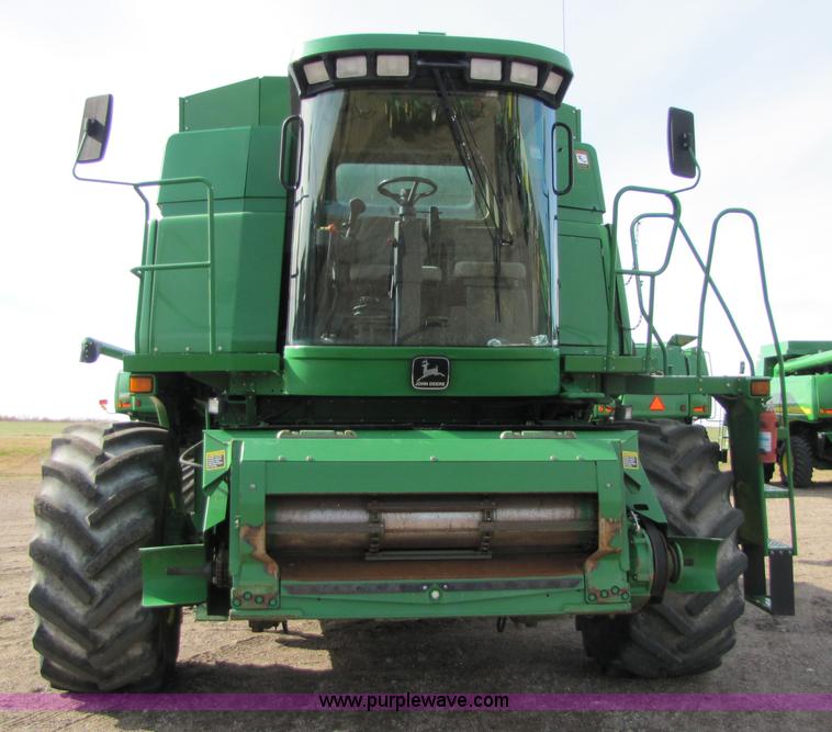 image for item 5216 2000 John Deere 9650W combine