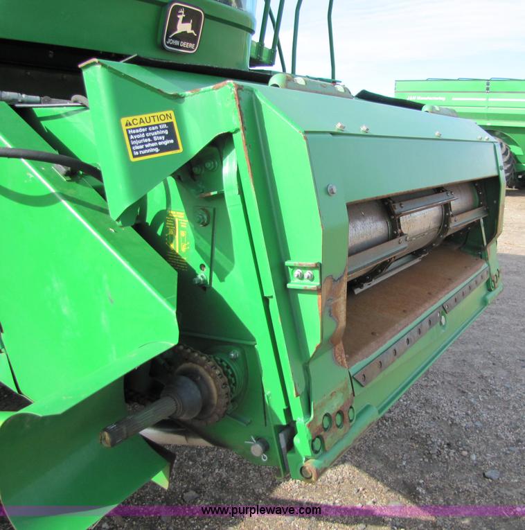 image for item 5216 2000 John Deere 9650W combine