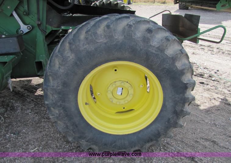 image for item 5216 2000 John Deere 9650W combine