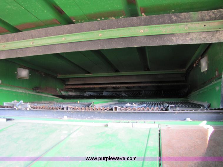 image for item 5216 2000 John Deere 9650W combine